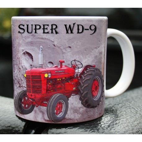 Foto hrneček traktor Mc Cormick Super WD-9