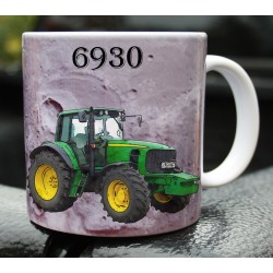 Foto hrneček traktor John Deere 6930