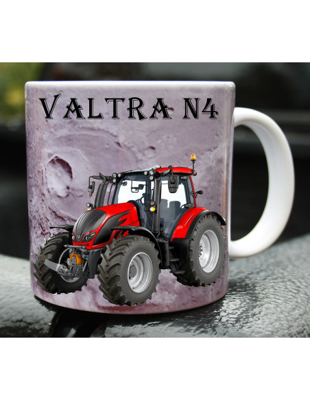 Foto hrneček traktor Valtra N4