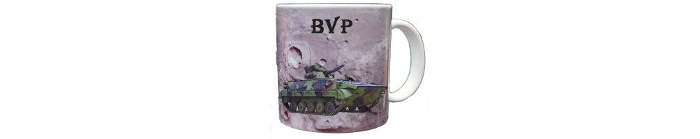 Hrnečky s armádním motivem
